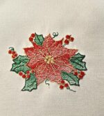 Tovaglia natalizia con ricamo stella di natale 90x90 - immagine 2